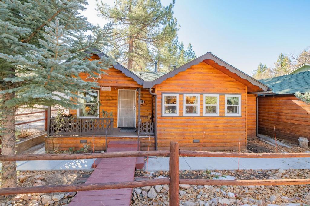 The Village House | Pine Forest Cabin