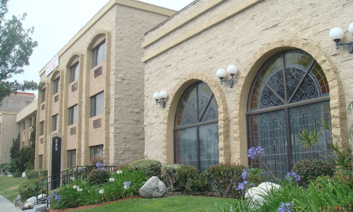 Central San Pedro Hotel | Portside Inn & Suites