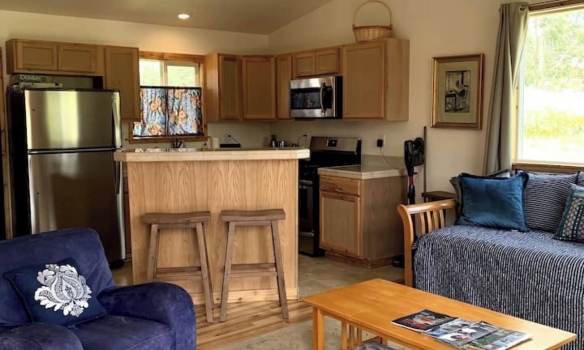 Fort Bragg House | Private Garden Home near beach&downtown Ft.Bragg-quiet & nice! Pets stay free!