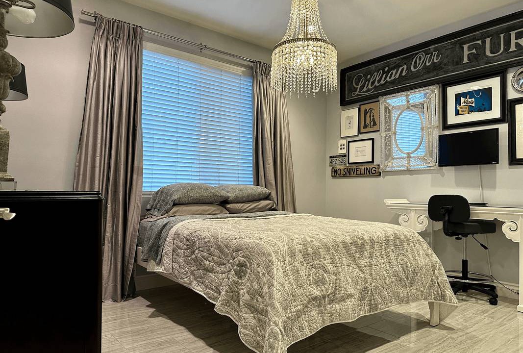 East Manhattan Beach Resort | Private room ∙ 1 guest