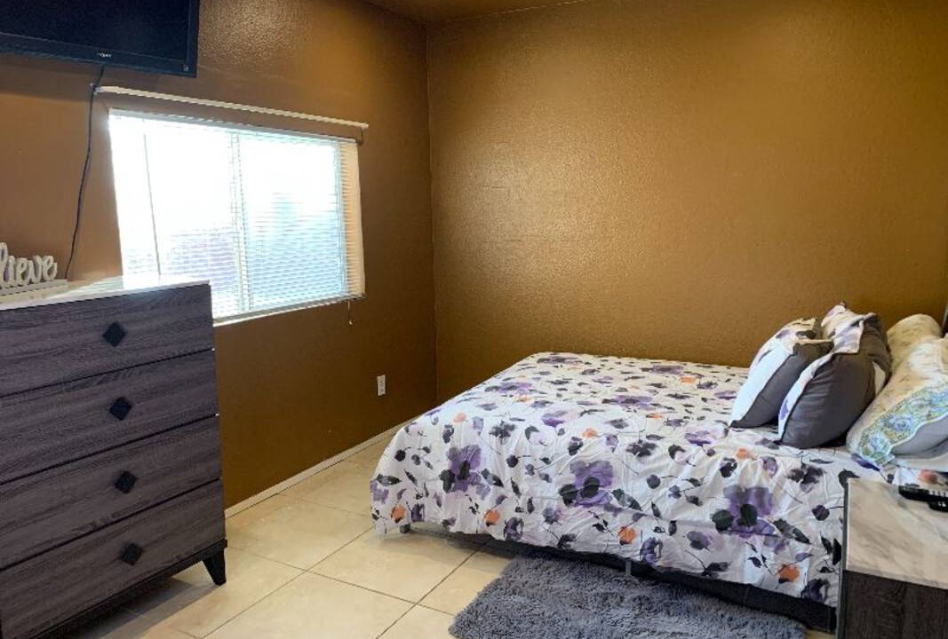 Lancaster Resort | Private room ∙ 1 guest