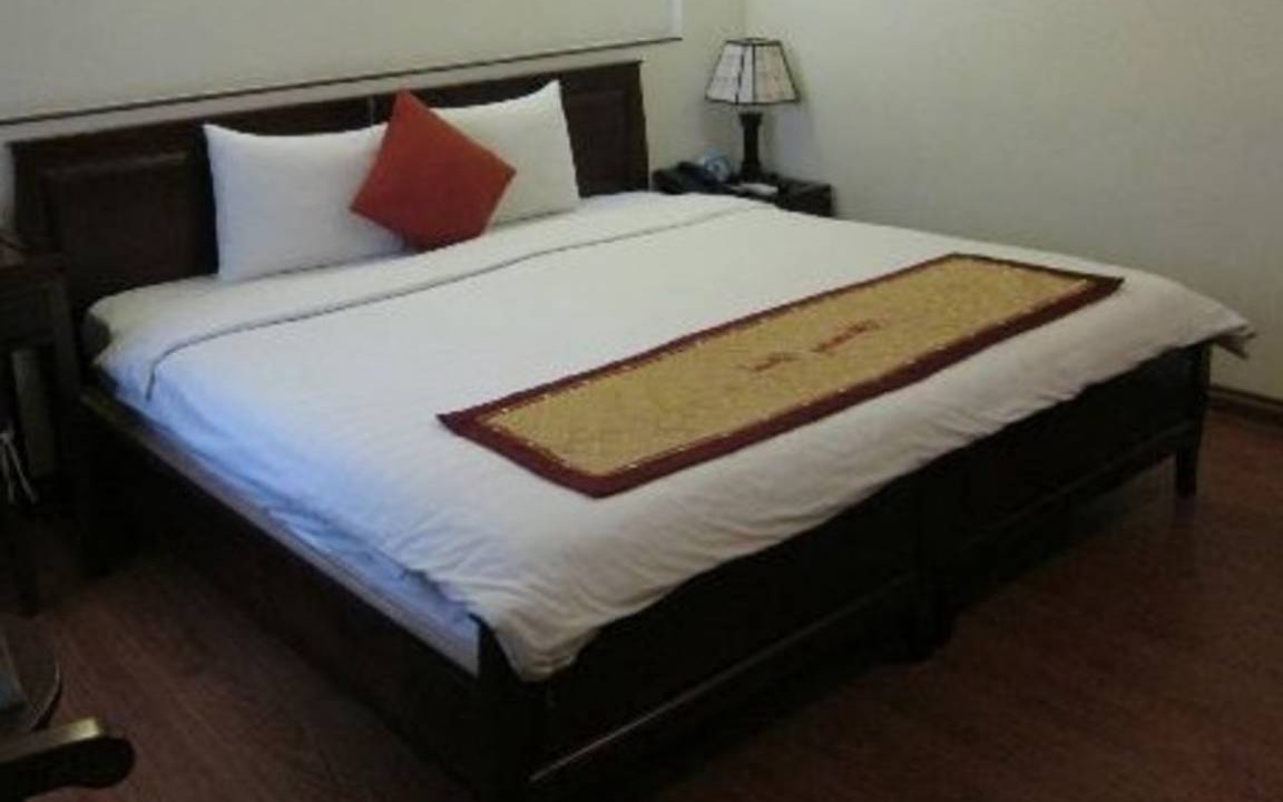Riverside Resort | Private room ∙ 1 guest