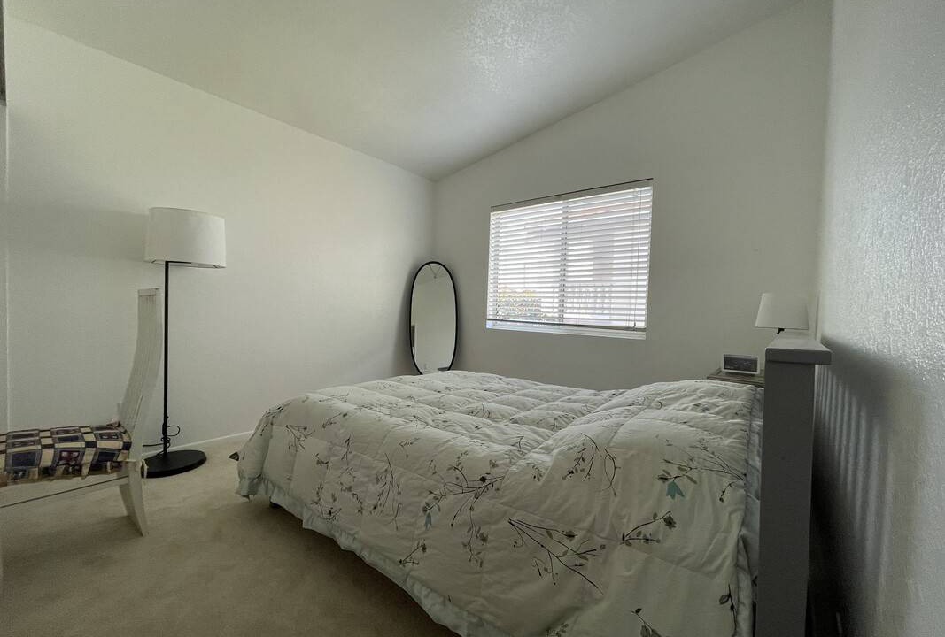 Monterey Park Resort | Private room ∙ 1 guest