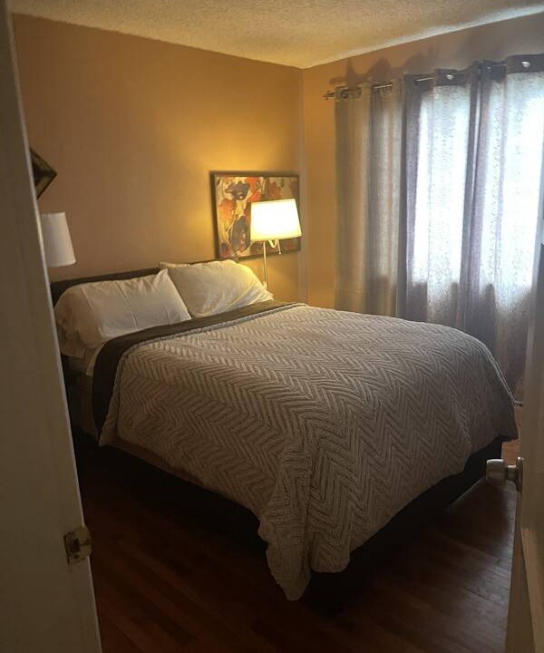 Harbor Resort | Private room ∙ 3 guests