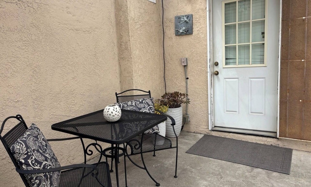 Torrance Apartment | Private studio in Redondo Beach - steps from the beach