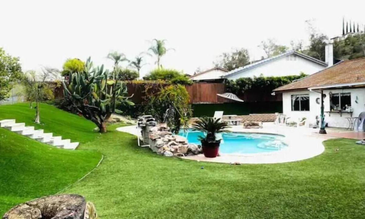 El Cajon House | Private Tranquility