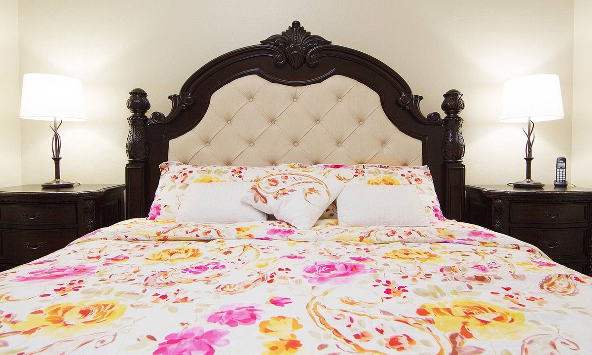 West Covina House | PROMO 15% WEEKLY AND 30% MONTHLY DISCOUNTnSuper Convenience Cozy 3BE/2.5BA