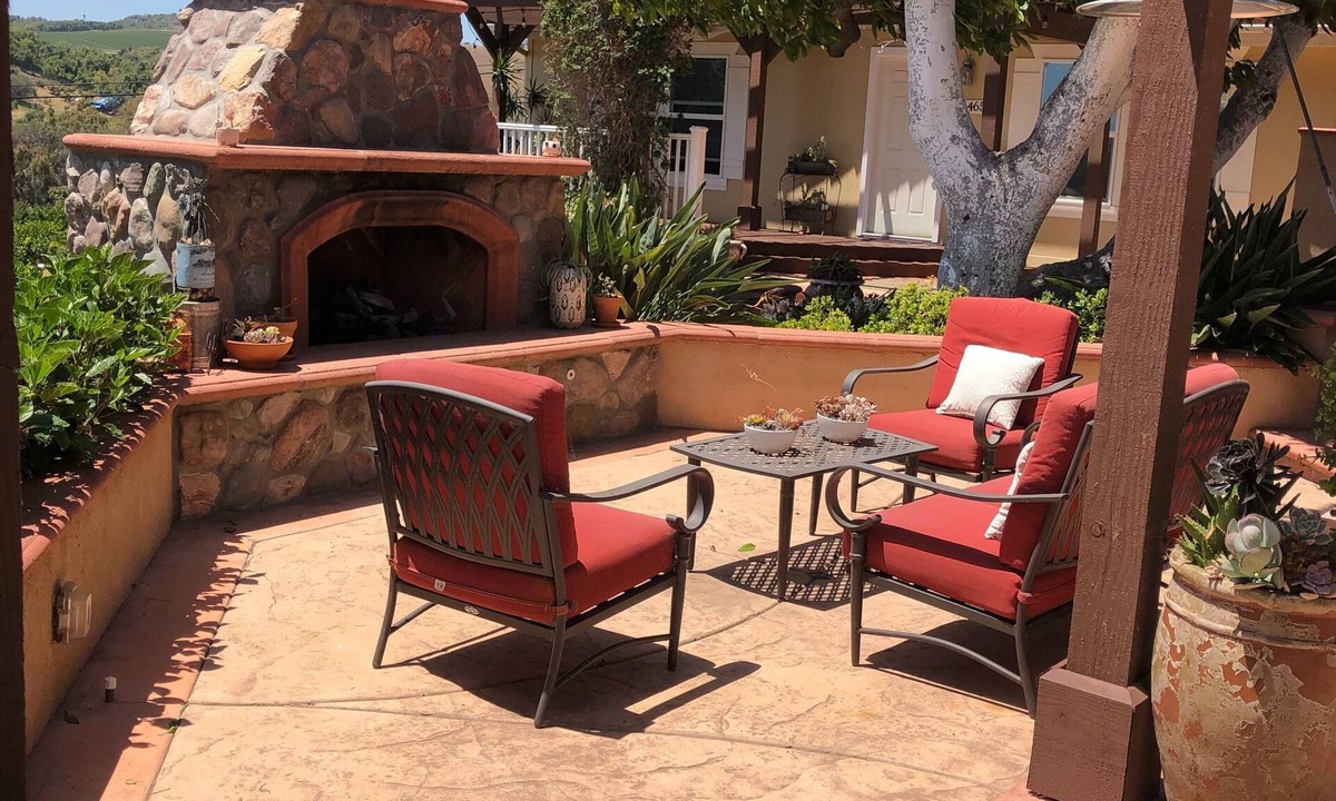 Bonsall House | Quiet Guest Home With Beautiful Views +Heated Pool and jacuzzi!