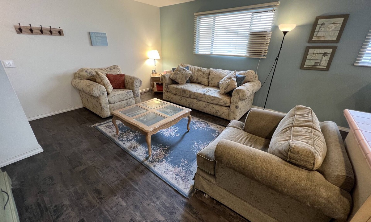 Hermosa Beach House | Quiet So Cal Beach Property that's Close to Everything