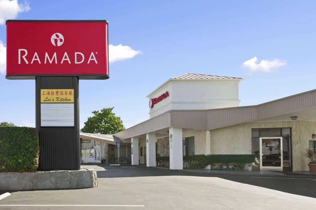 Torrance Hotel | Ramada by Wyndham Torrance