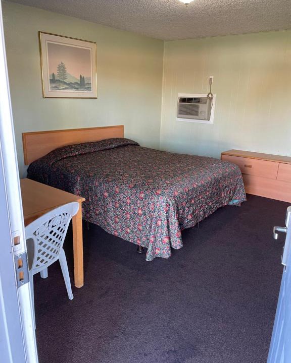 Hemet Hotel | RAMONA MOTEL