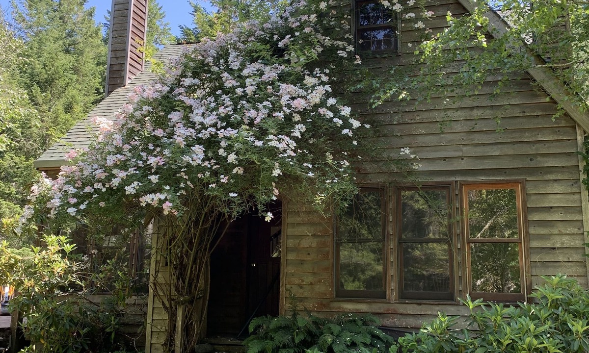 Willits House | Rent a Private Park and Wildlife Preserve