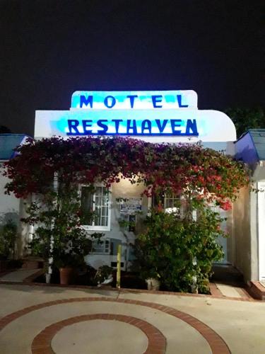 Sunset Park Hotel | Rest Haven Motel