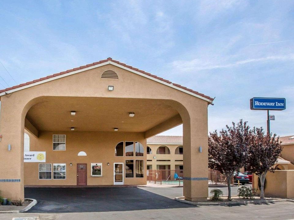 Delano Hotel | Rodeway Inn Delano