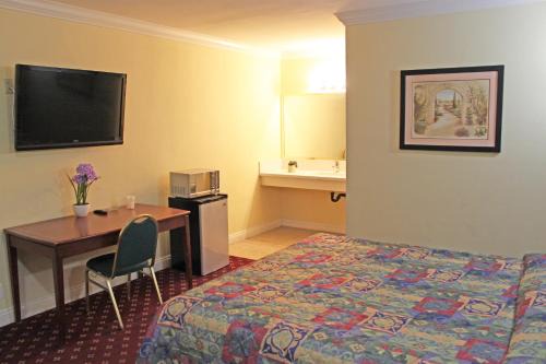 Pomona Hotel | Royla Motel