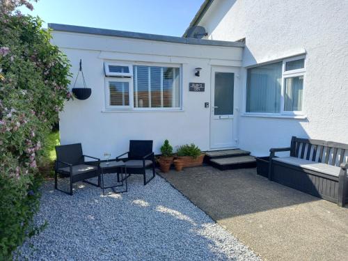 Carbis Bay Apartment | Ruby's Den
