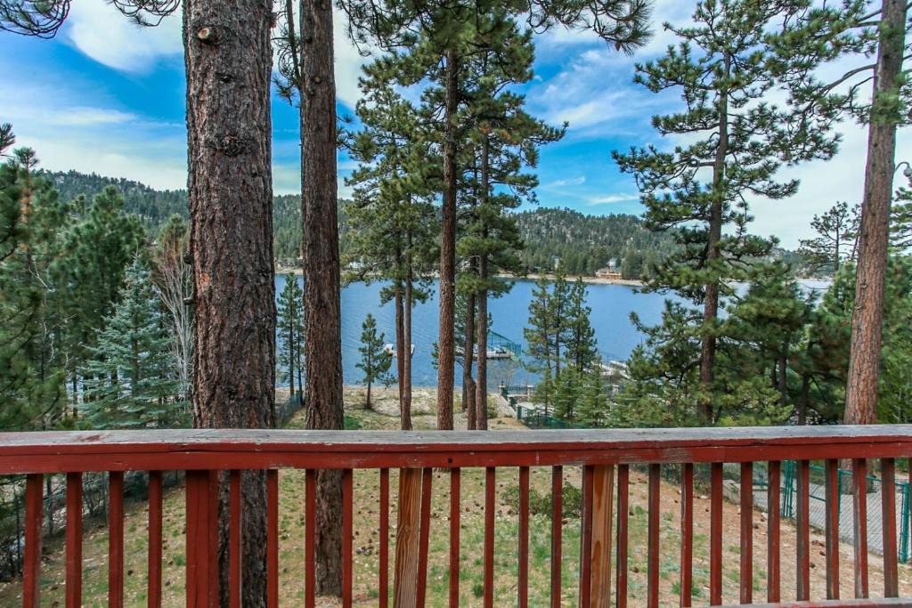 Boulder Bay House | Rustic Vintage Lakefront