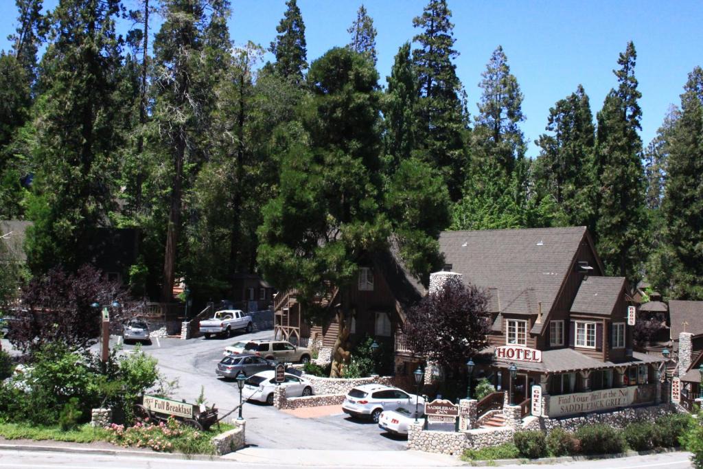 Lake Arrowhead Hotel | Saddleback Inn at Lake Arrowhead