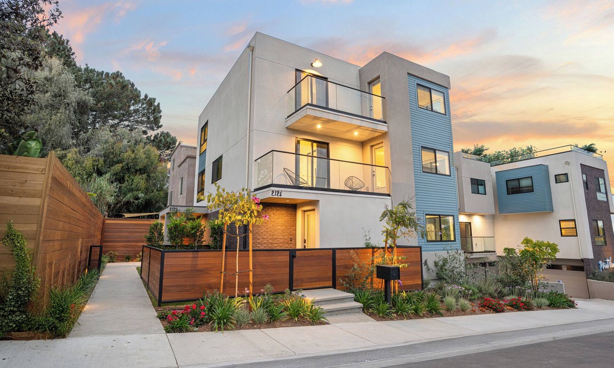 Point Loma Heights House | San Clemente St Buyout - 2124 & 2126