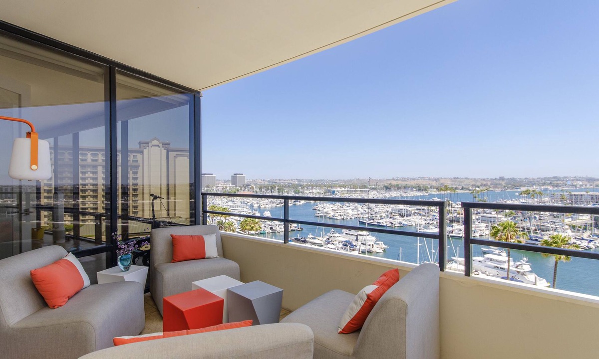 Marina del Rey Condo | Santa Monica Adjacent. Spectacular Executive 2 bedroom Condo. Views, Pool & Gym