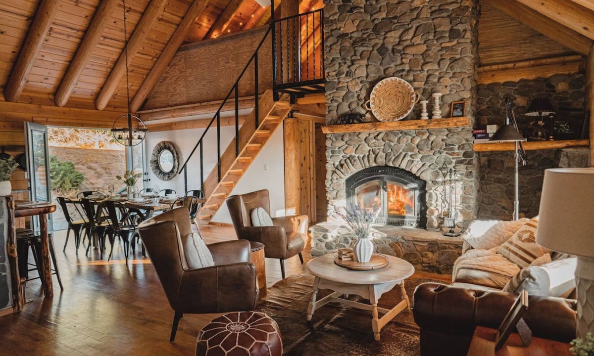 Mariposa Apartment | Scenic View Yosemite Cabin With Hottub by Casa Oso