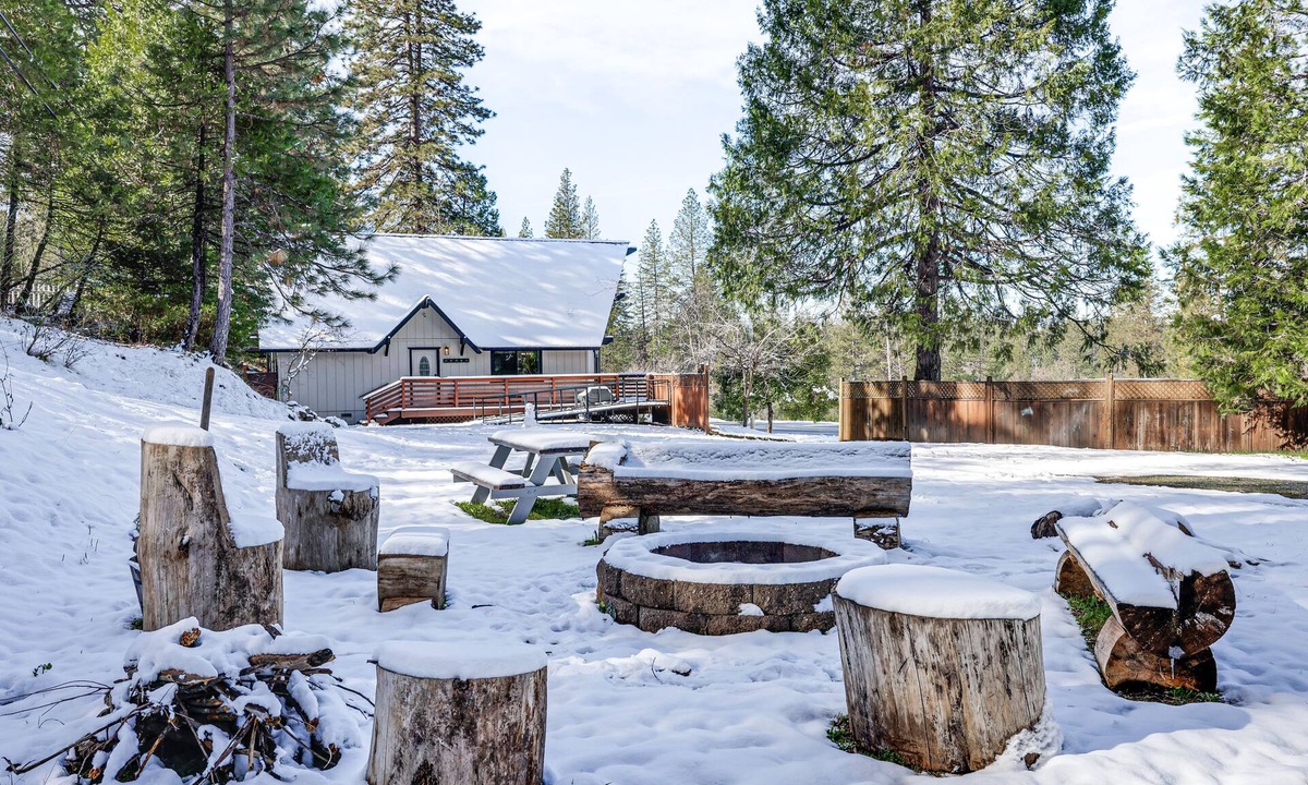 Forest Meadows Cabin | Secluded Cabin Near Calaveras Big Trees State Park