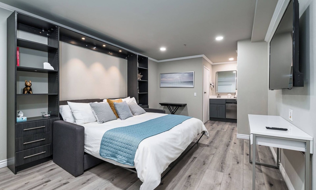 Alhambra Hotel | SGV+Disney+Rose Bowl King Studio near DTLA
