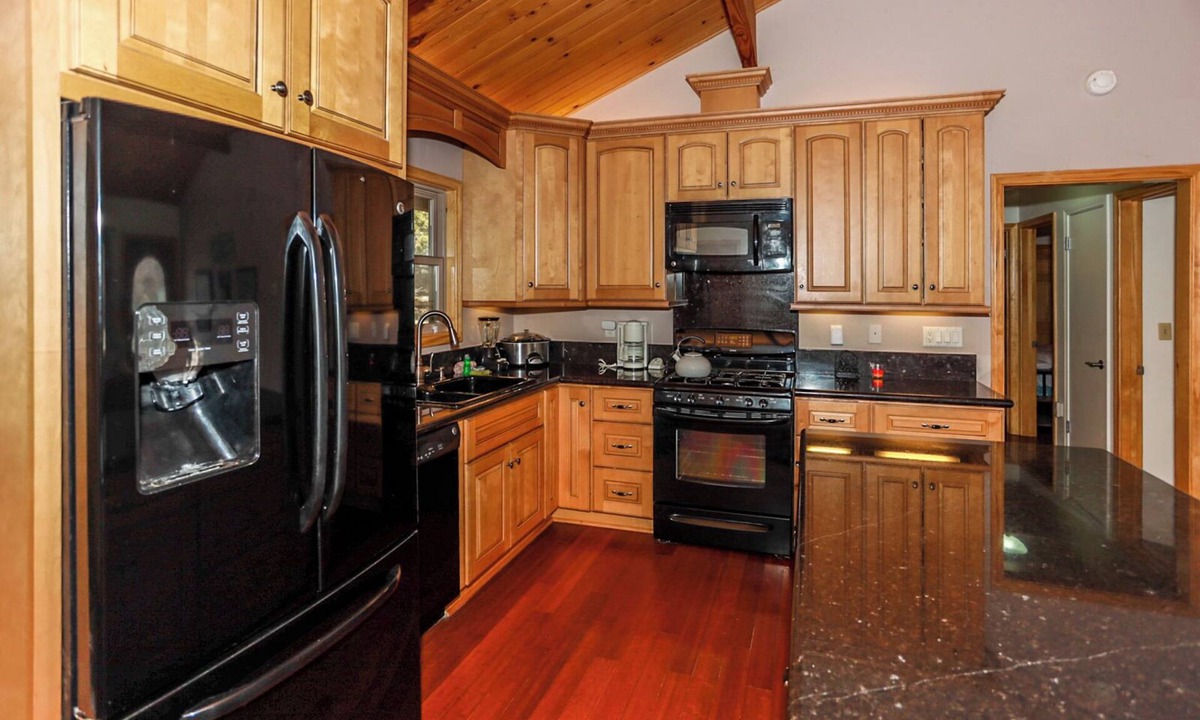 Whispering Forest Cabin | Shasta Mountain Cabin#1916