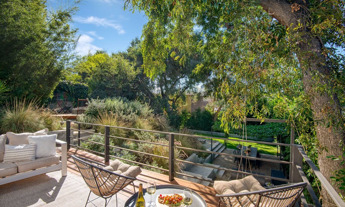 Silver Lake House | Silver Screen by AvantStay | Luxe Backyard Escape