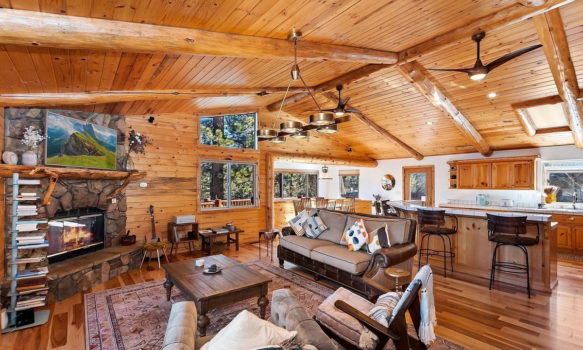 Castle Glen Estates Cabin | Sky Pine Retreat by Destination Big Bear: Log Cabin Home! Game Room! Spa! EV Charger!