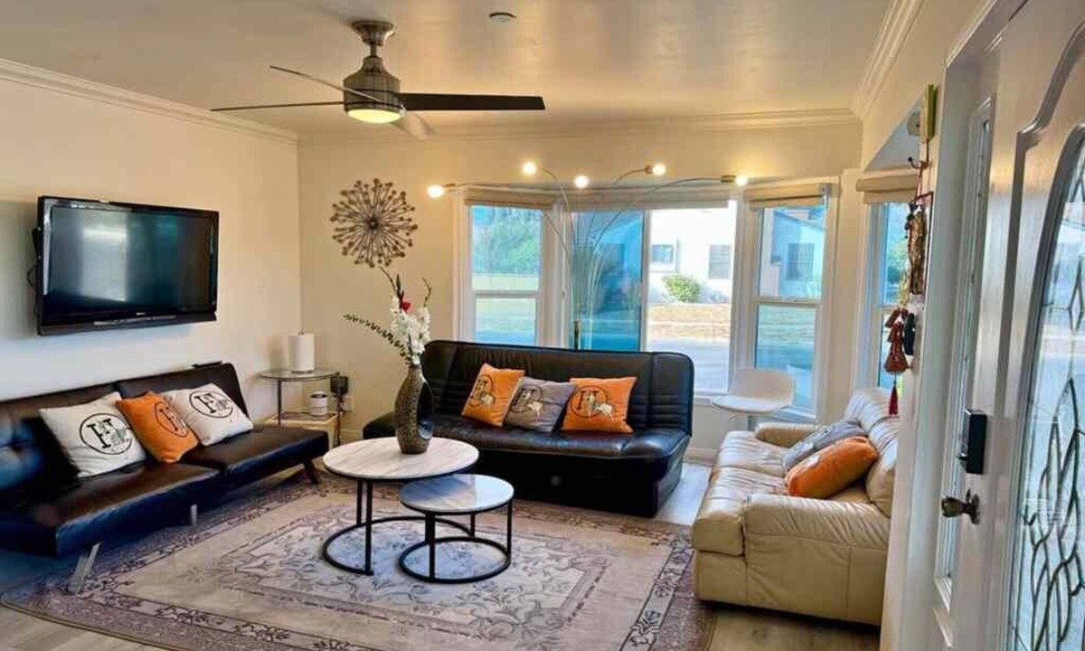 Monterey Park House | Smooth Seamless Stay · 5 Ensuite Bedroom Gem!