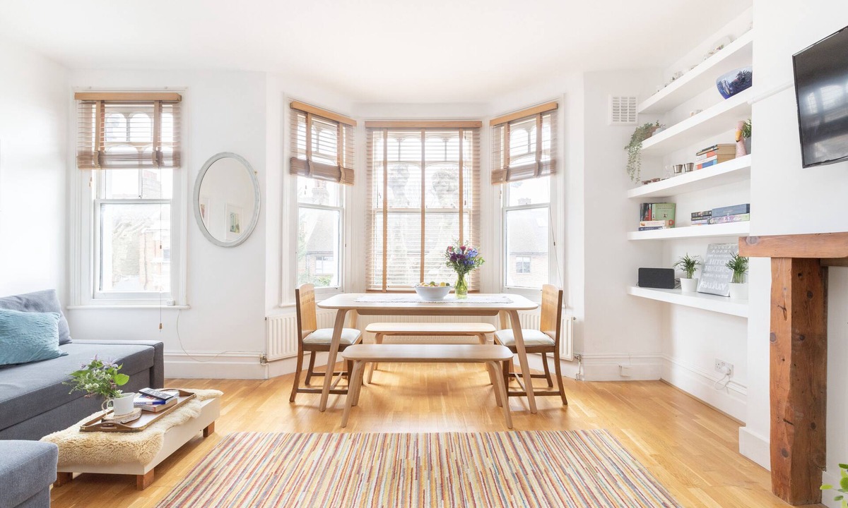 Queen's Park Apartment | Spacious 2-Bedroom Apartment Near Notting Hill