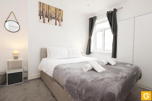 Plasnewydd House | Spacious 3-Bed Contractor Base Sleeps 6 Free Parking Cardiff City