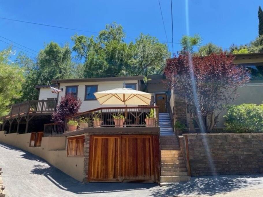 Topanga House | Spacious 3 Bedroom home with hot tub and gym
