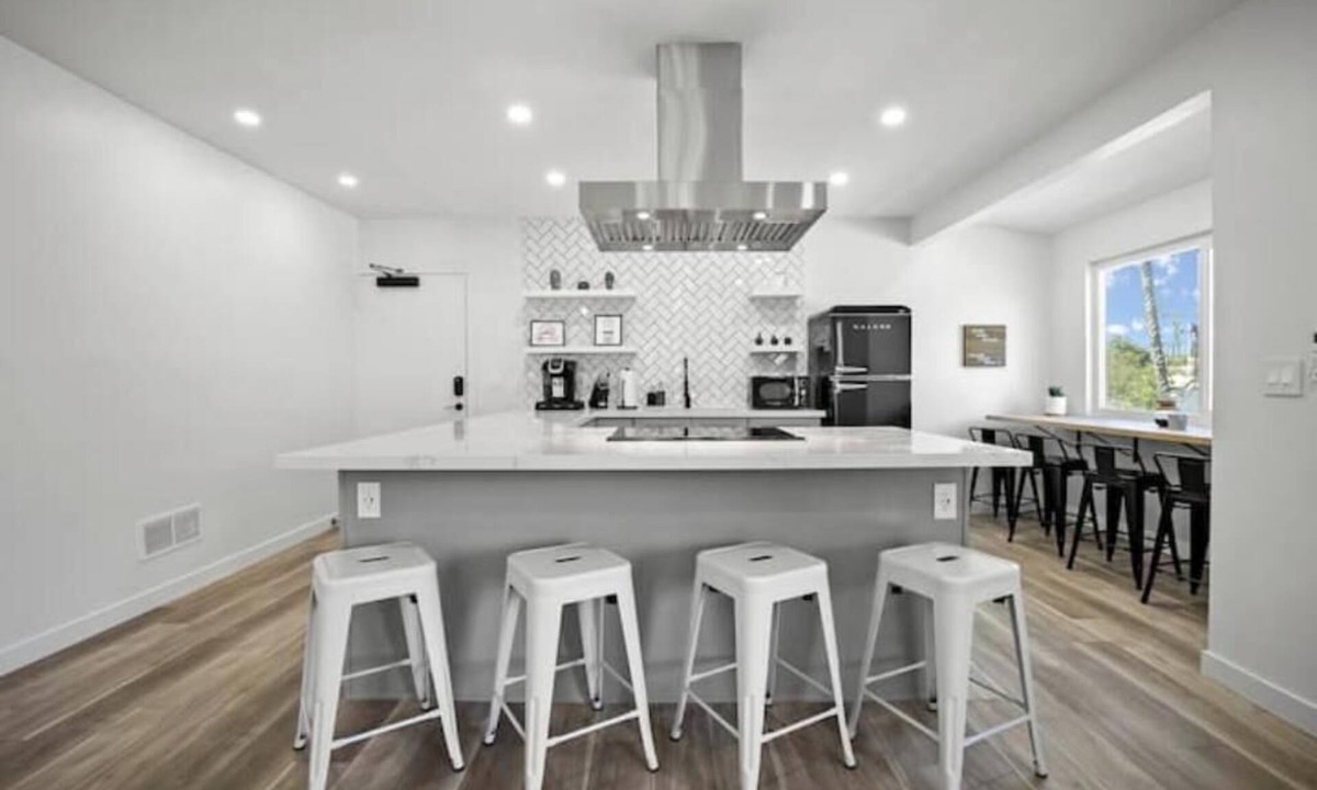Pasadena Apartment | Spacious Apt w/2BR - City Center