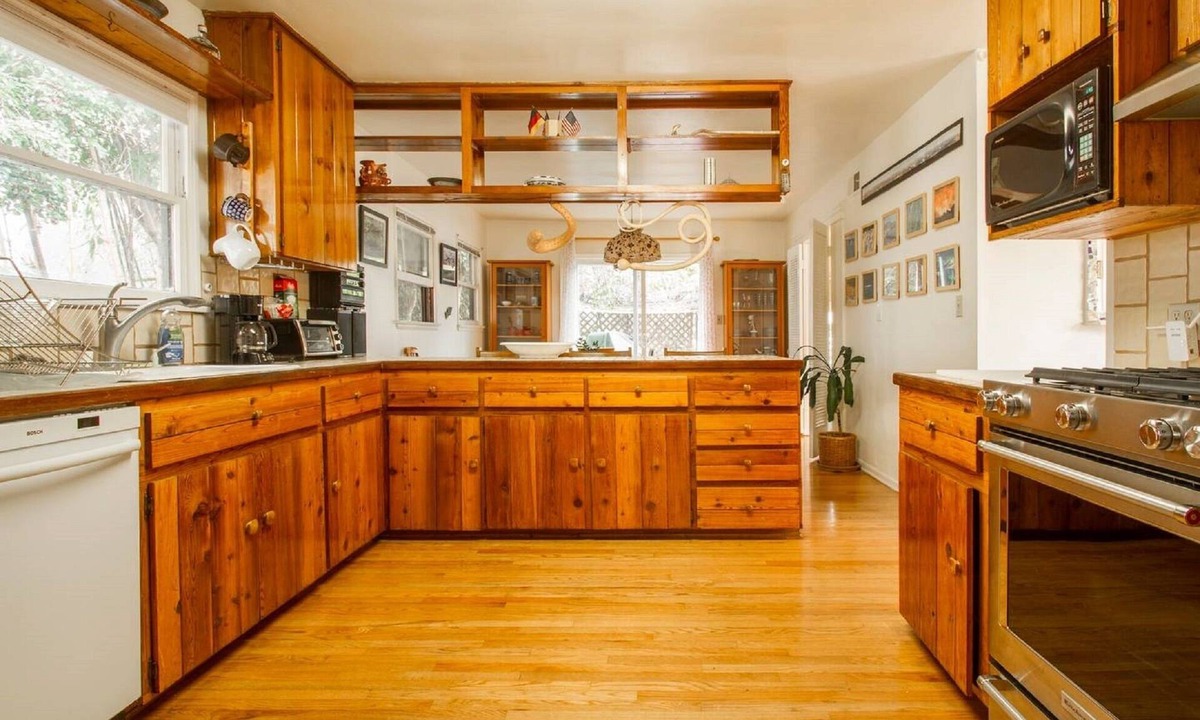 Pacific Palisades House | Spacious, Comfortable, Casual Endless Summer - Beach, Dining, Hiking, Hot Spots