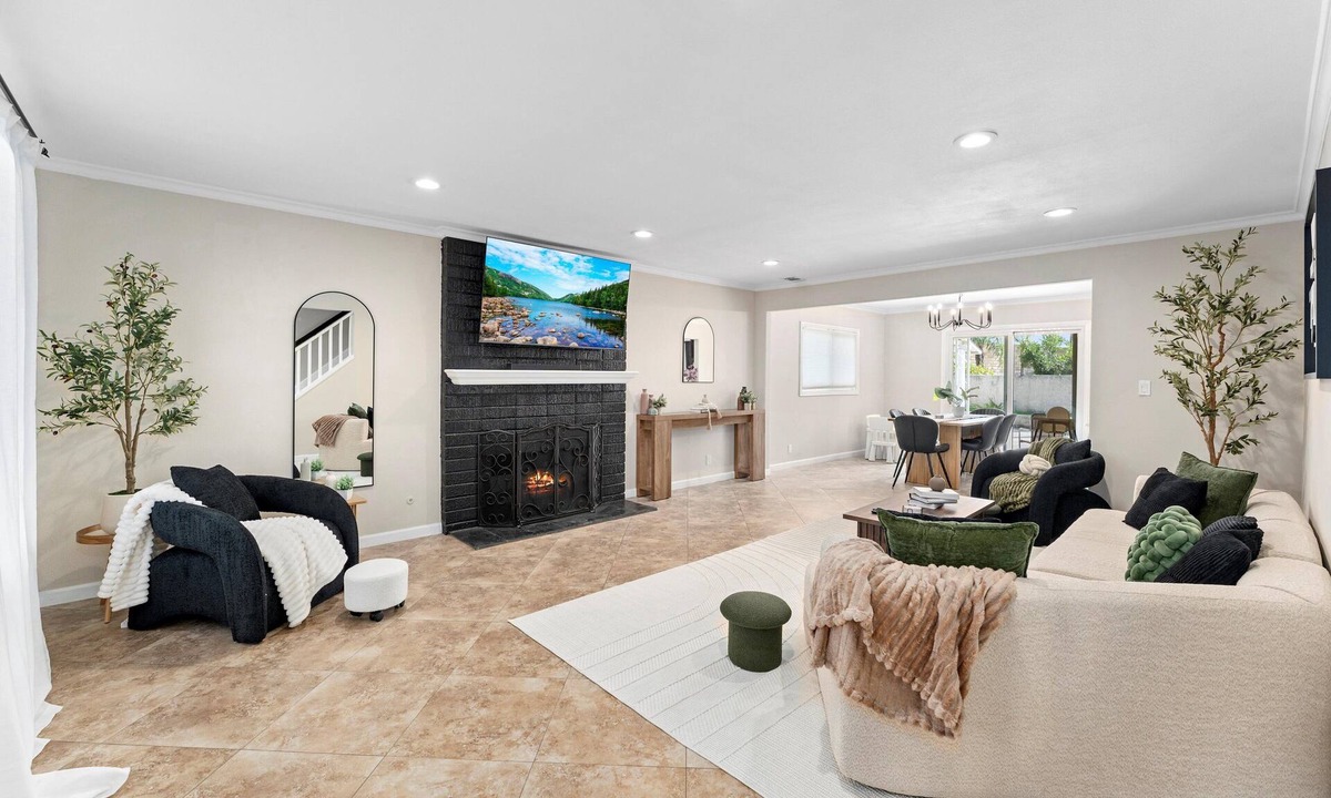 Santa Ana House | Spacious Home for Families w/Yard & Game Room near Disneyland