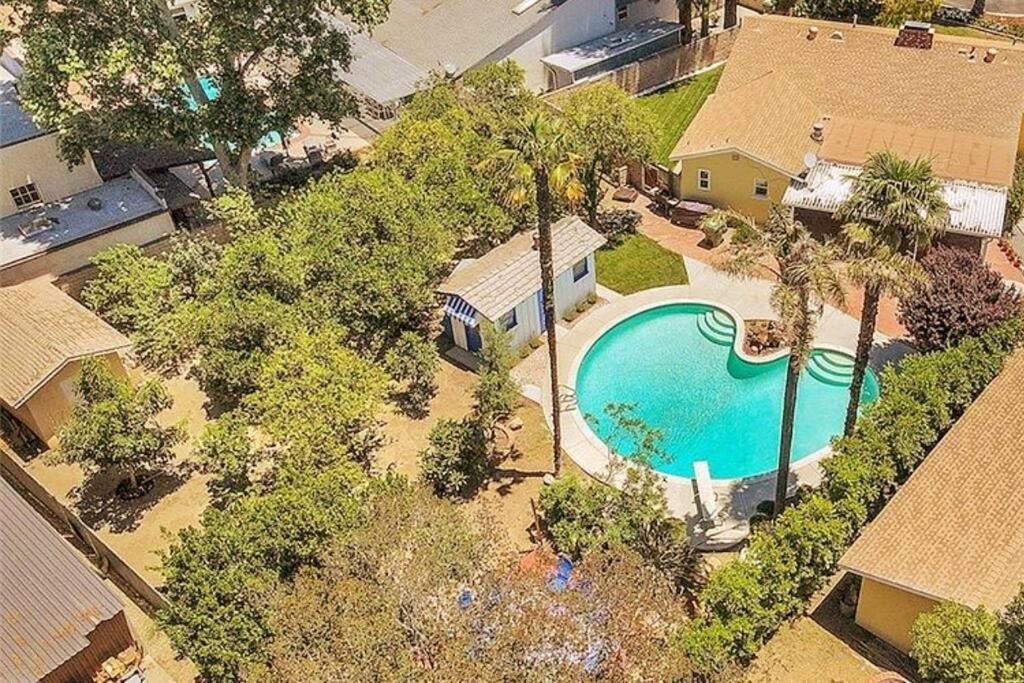 Northridge House | Spacious Home with Garden & Pool