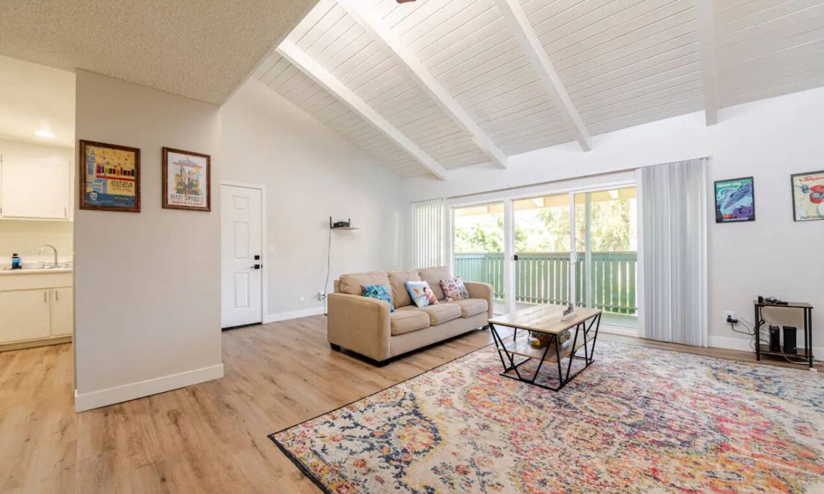 Northwest Anaheim Bed & Breakfast | Star Wars and Mickey 6min drive to Disney!