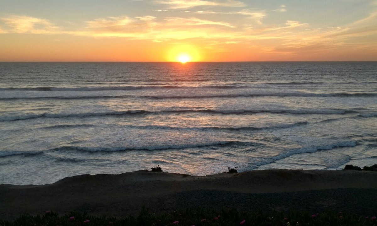 Del Mar House | Stay and play in the Village by the Sea!