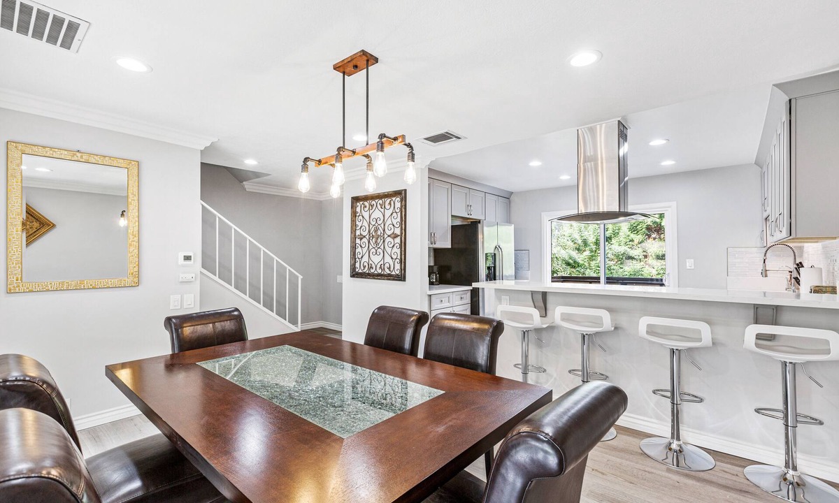 Alhambra House | Staycation · Vacation in this Beautiful Home Away From Home