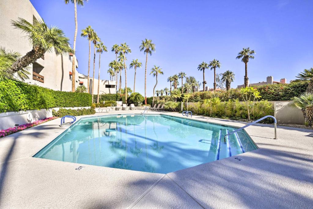 Baristo Apartment | Stunning Palm Springs Condo Walk to Downtown