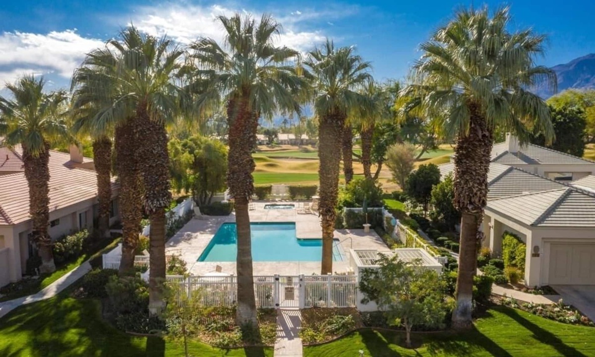 La Quinta Condo | 💛Stunning Views & Pool! Remodeled, Golf Cart & Pets Welcome, 85+ Reviews!💛