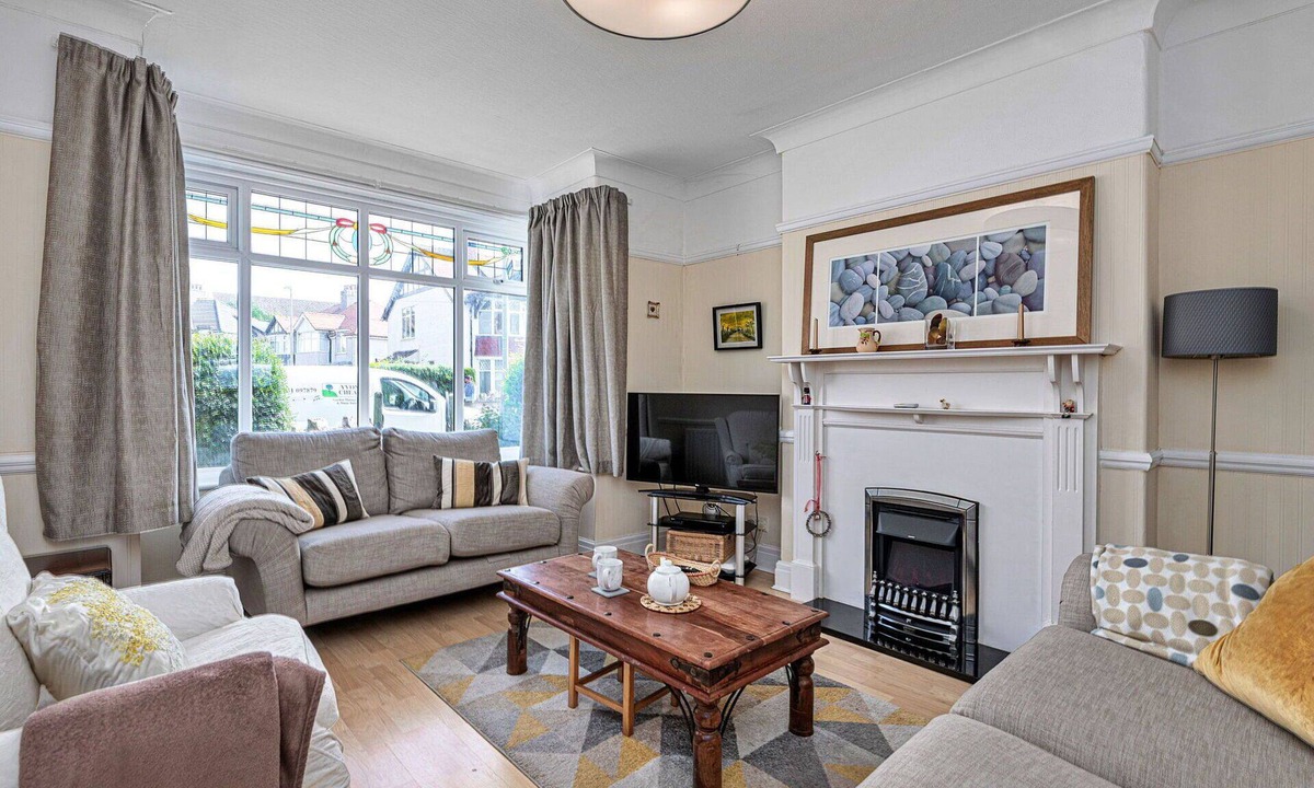 Rhos on Sea House | Stunning villa for 6 guests with WIFI and TV