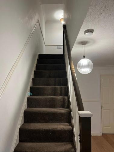 Middlesbrough House | Stylish 3BR Home Sleeps 6 Free Parking Family Friendly
