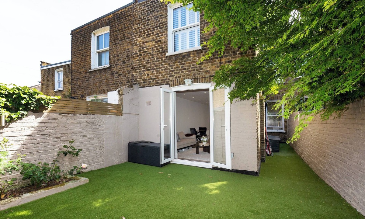 Kensal Green Apartment | Stylish Garden Flat Near Notting Hill - Pass the Keys