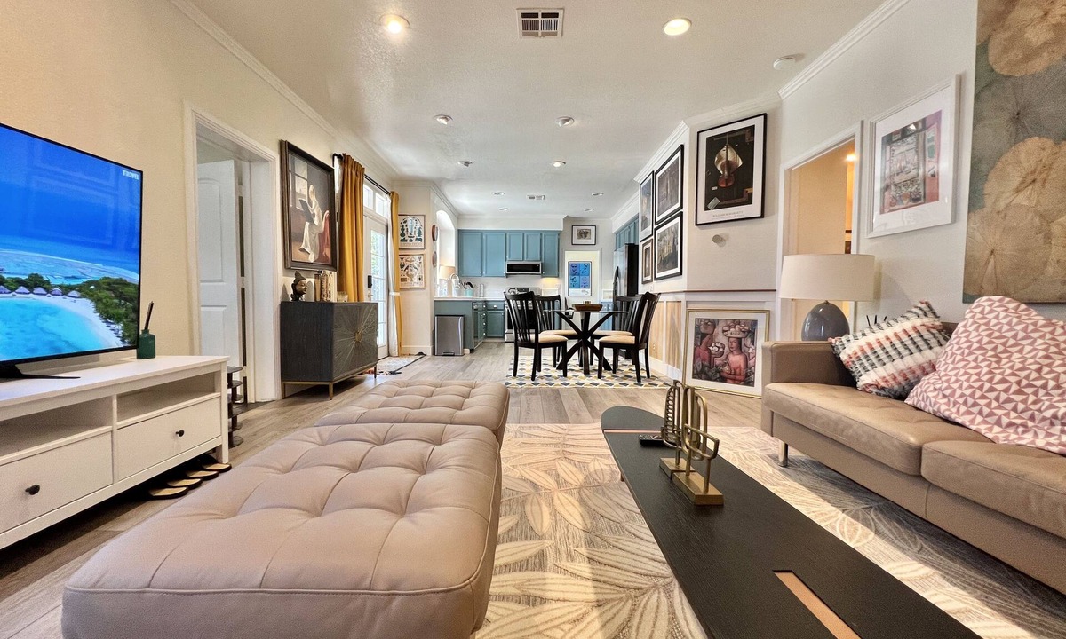 Midway City Apartment | Stylish & One-of-a-Kind 2-Bedroom Apartment in SoCal – Private Retreat
