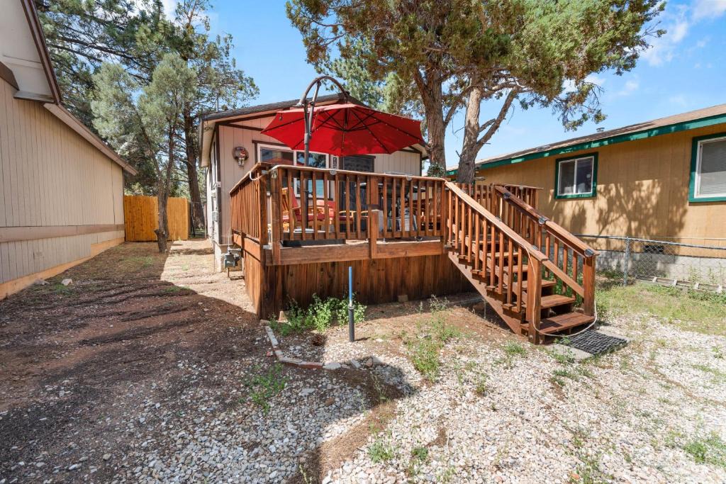Sugarloaf House | Sugar Shack by Big Bear Cool Cabins