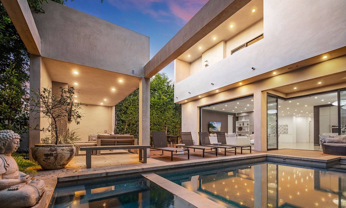 Sycamore Villa | Greater Wilshire - Hancock Park