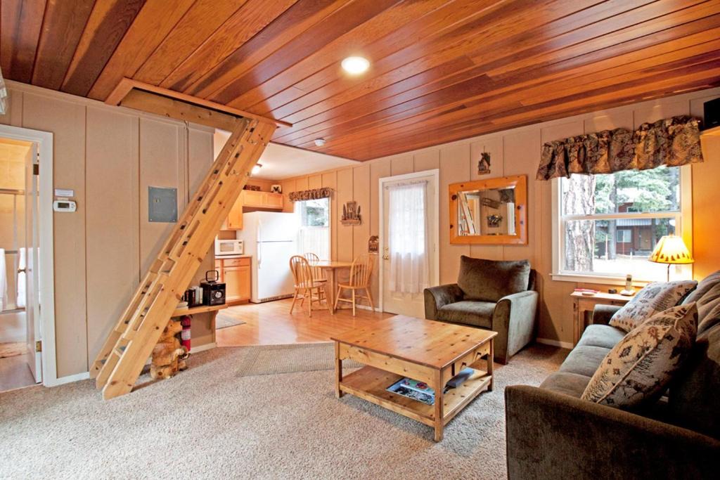 Sunnyside House | TAHOE PARK COTTAGE * WALK TO LAKE
